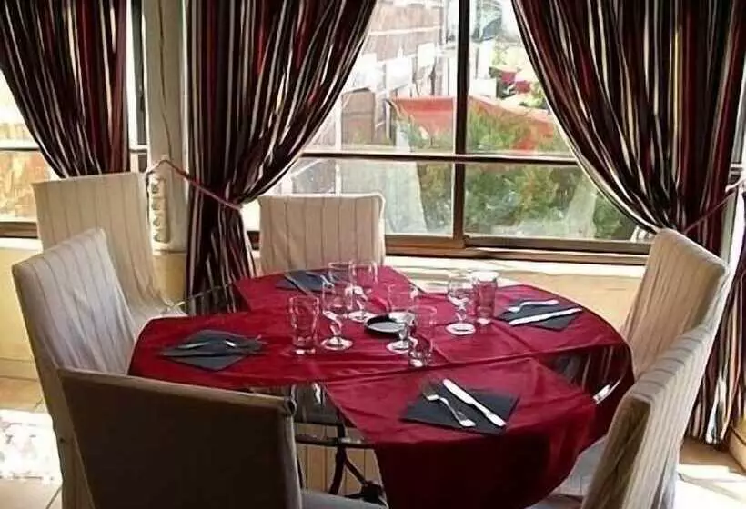 Logis Hotels Auberge De La Tour Hôtel Et Restaurant