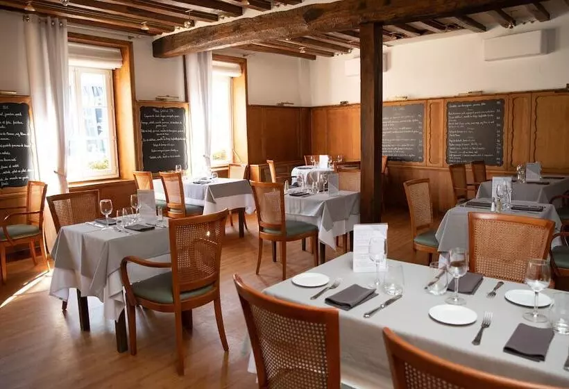 호텔 Logis Le Relais Champenois