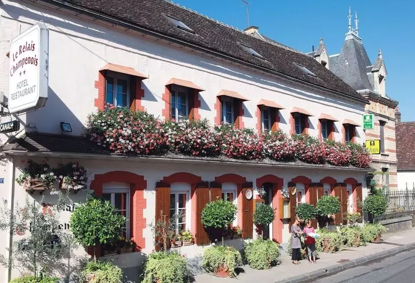 호텔 Logis Le Relais Champenois