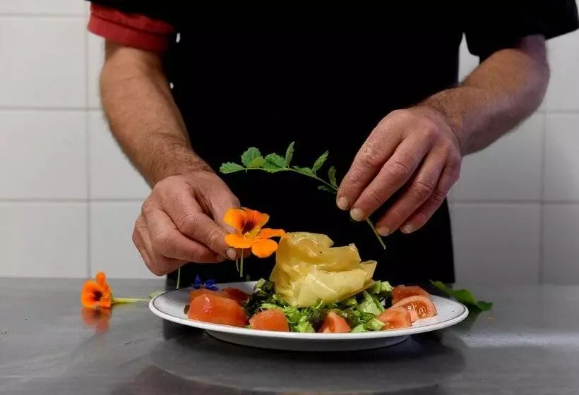 Logis Hotel Xoko Goxoa