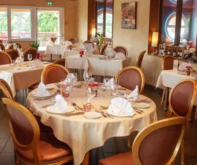 בית מלון כפרי Relais Vosgien   Hôtel Restaurant La Table De Sophia