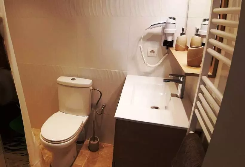 Crew Lighthouse   Hostel