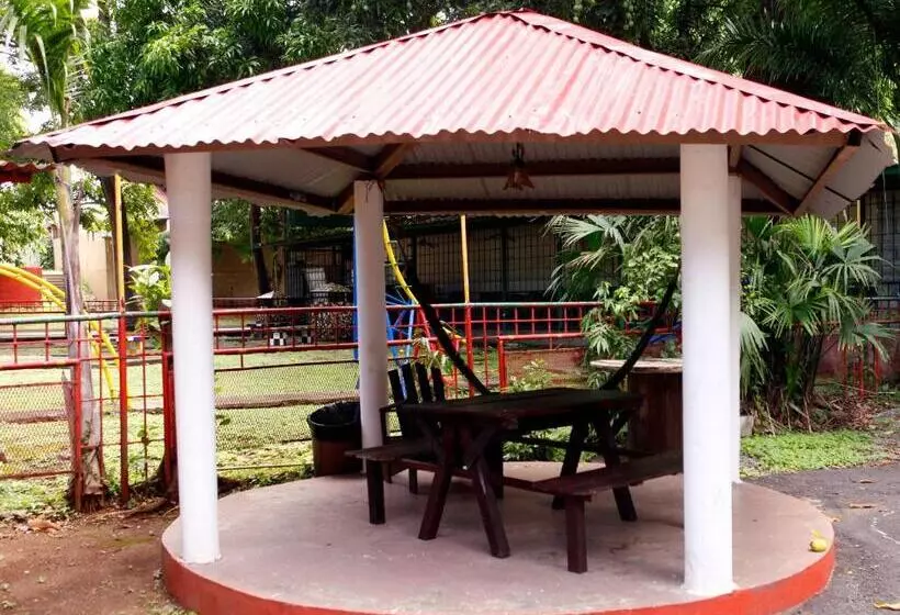 هاستل Hostal Amador Familiar