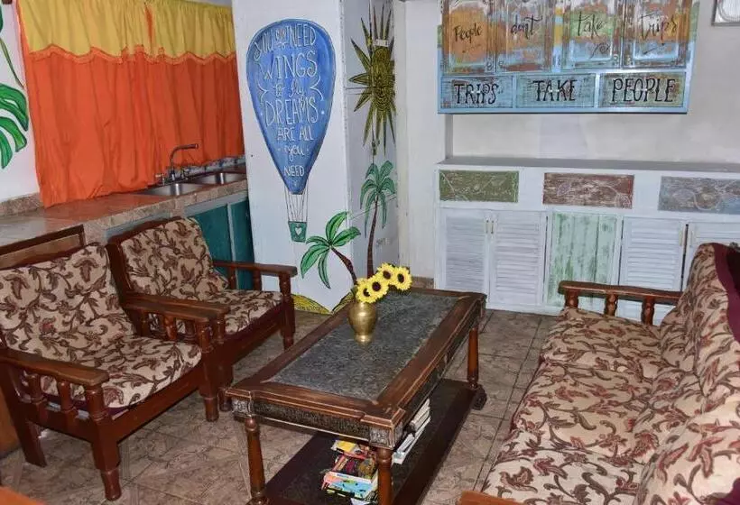 هاستل Hostal Amador Familiar