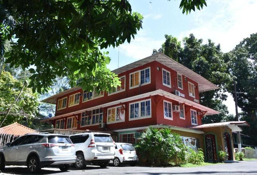 旅馆 Hostal Amador Familiar