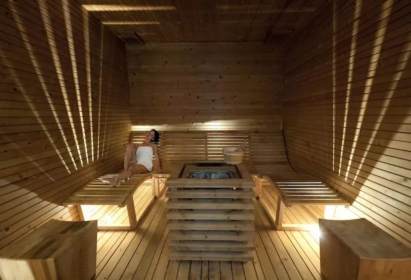 簡易ホテル Novessentia