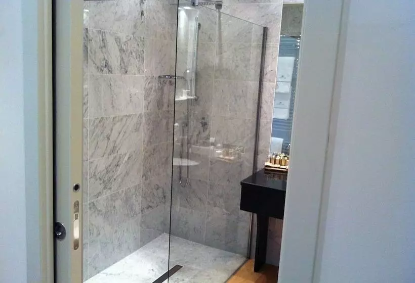 簡易ホテル Novessentia