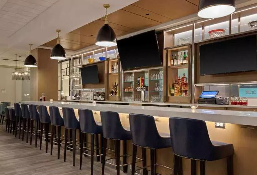 ホテル Hilton Garden Inn Boston Brookline, Ma
