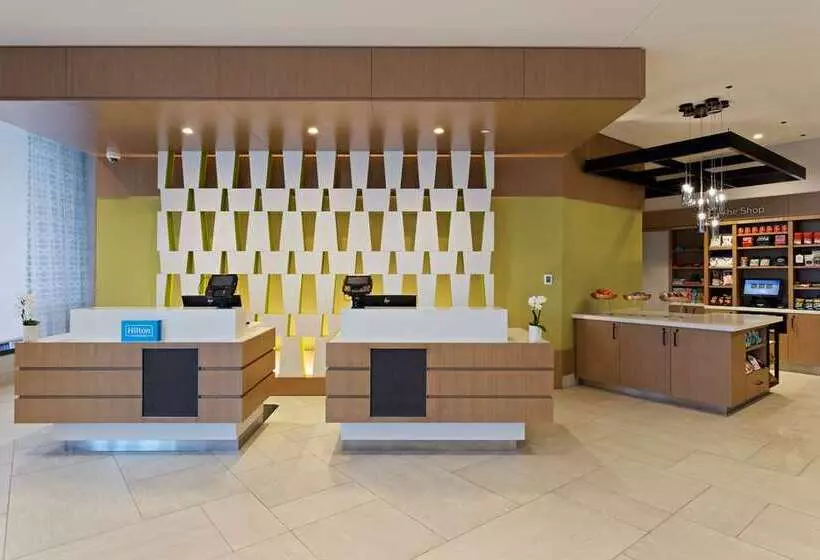 ホテル Hilton Garden Inn Boston Brookline, Ma