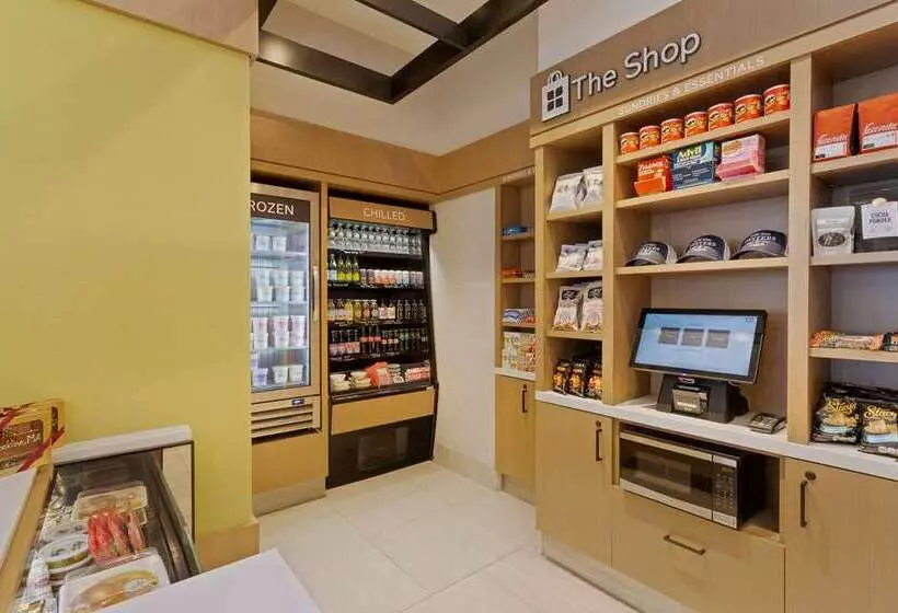 ホテル Hilton Garden Inn Boston Brookline, Ma