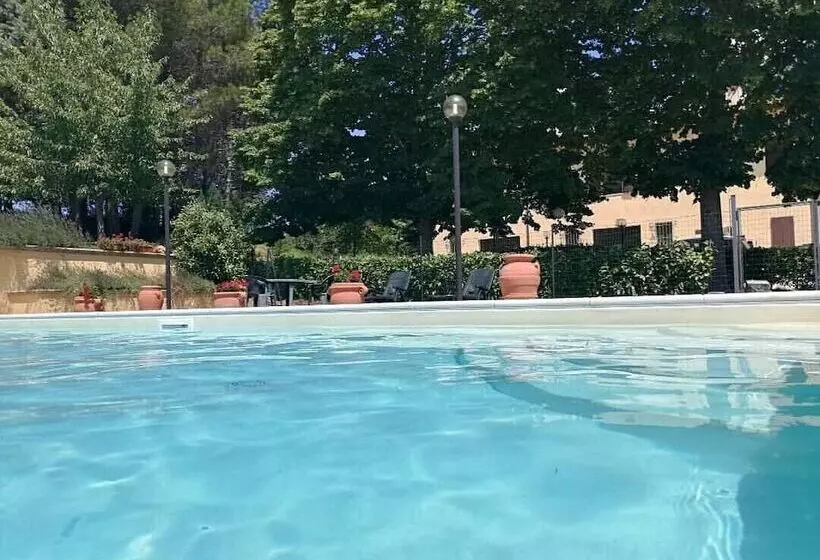 Maaseutuhotelli Valle Del Poggio