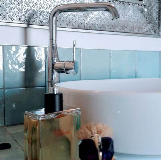 پانسیون L Indigote