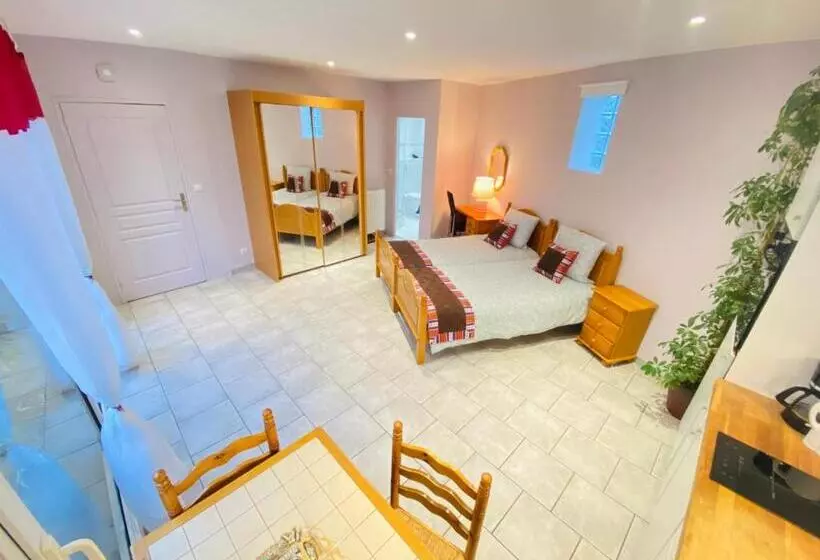 Majatalo Reims Sherpa Guest House