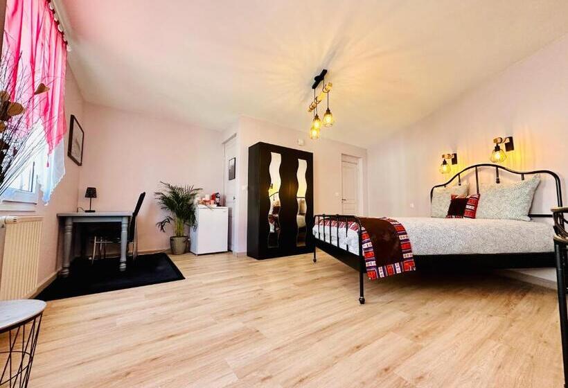 Pensionat Reims Sherpa Guest House