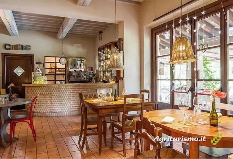 Quaint Cottage In Citta Della Pieve With Swimming Pool