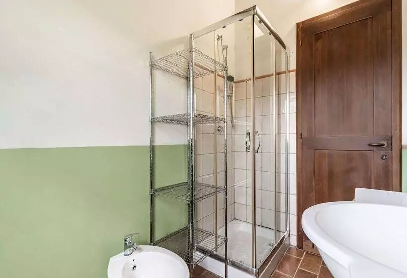 Quaint Cottage In Citta Della Pieve With Swimming Pool