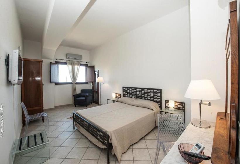 تختخواب و صبحانه Casale Belvedere