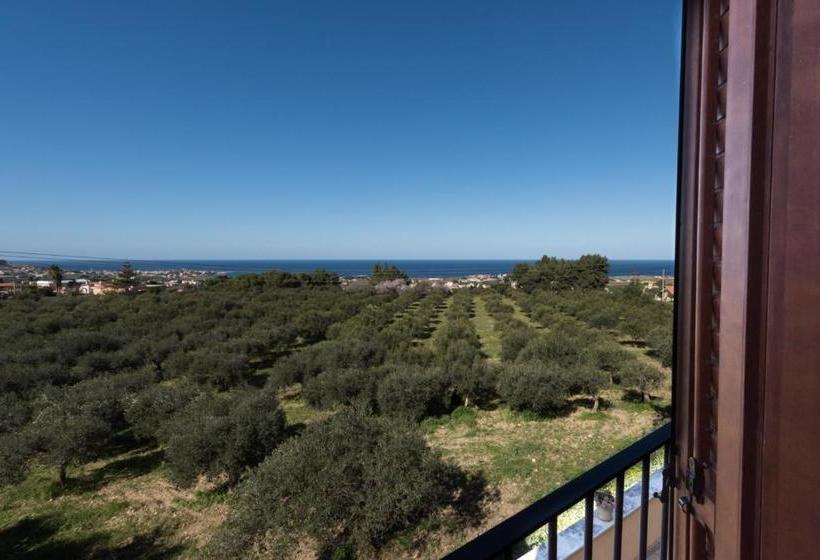 تختخواب و صبحانه Casale Belvedere