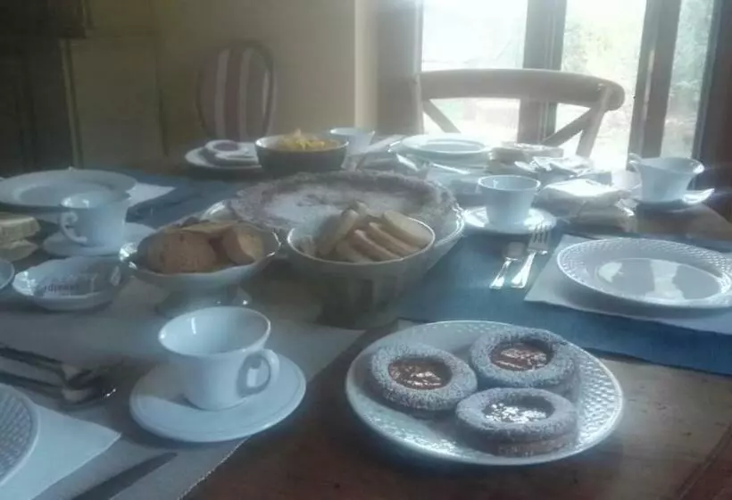 تختخواب و صبحانه Casaletto La Volpara