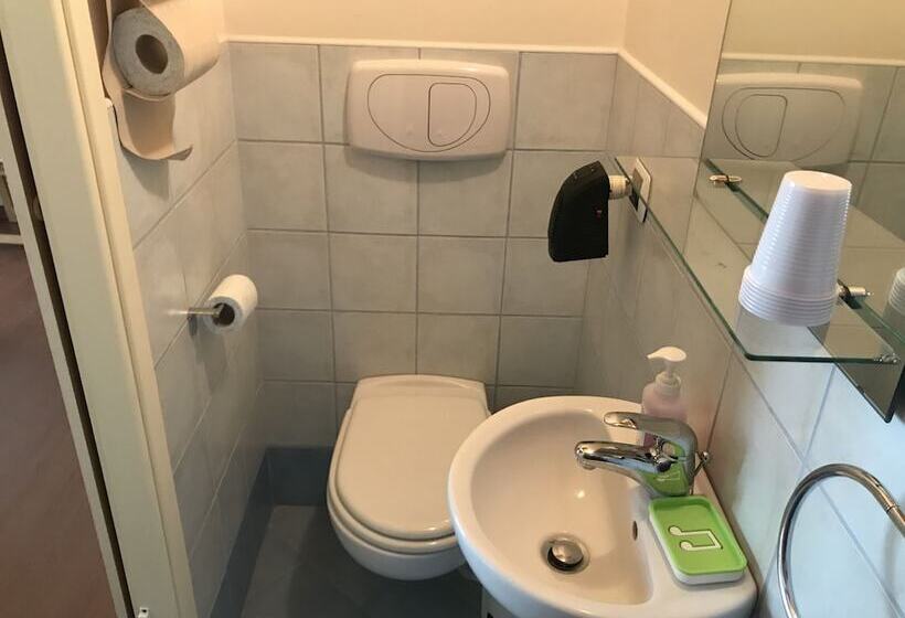 تختخواب و صبحانه Gli Angeli