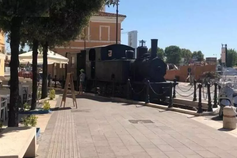 تختخواب و صبحانه River View