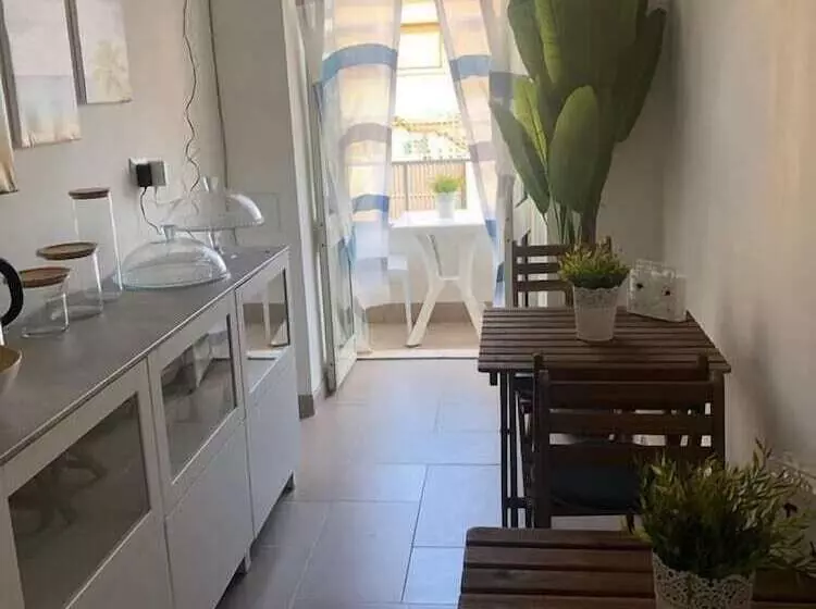 تختخواب و صبحانه River View