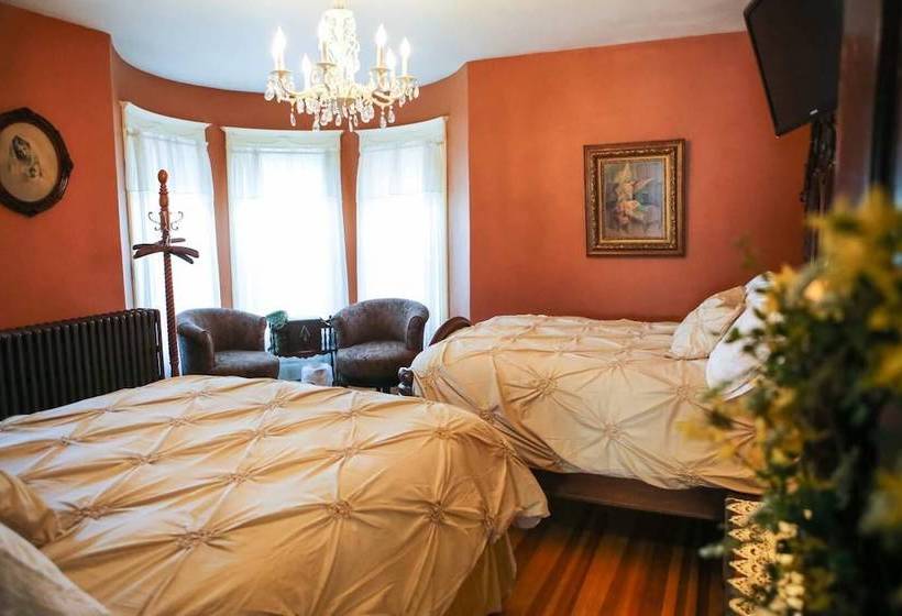 Bed & Breakfast On Broadway