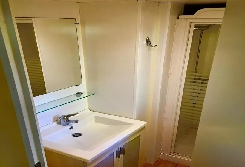 هتل Greenchalets Ameglia   Campsite