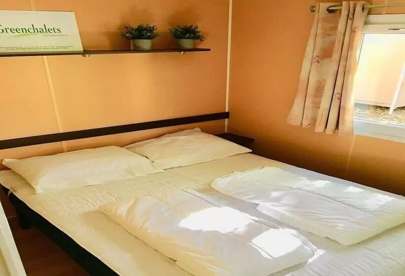 هتل Greenchalets Ameglia   Campsite