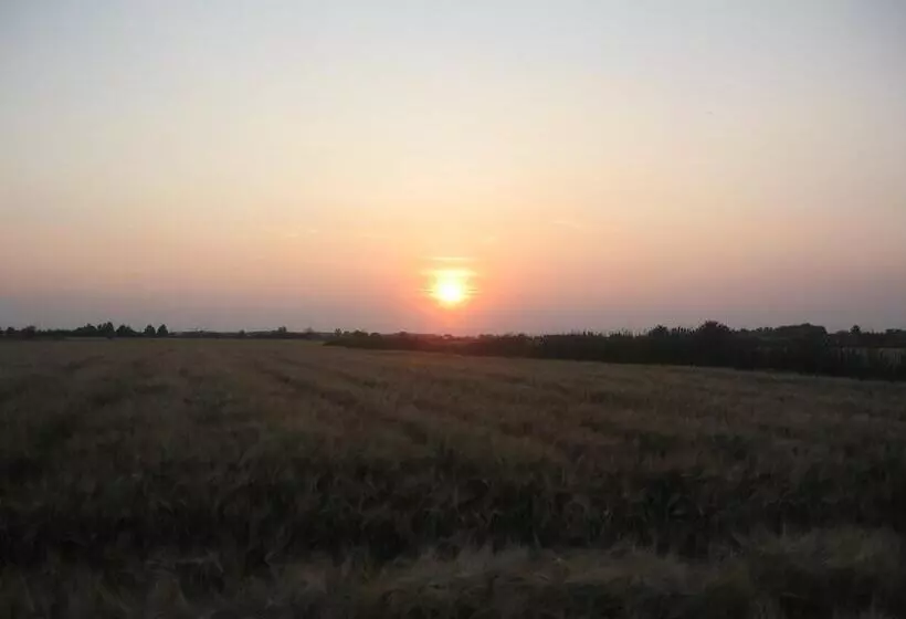 Maaseutuhotelli Agriturismo La Rovere