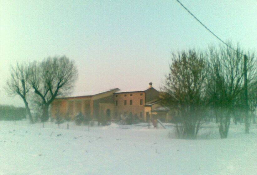 교외 호텔 Agriturismo La Rovere