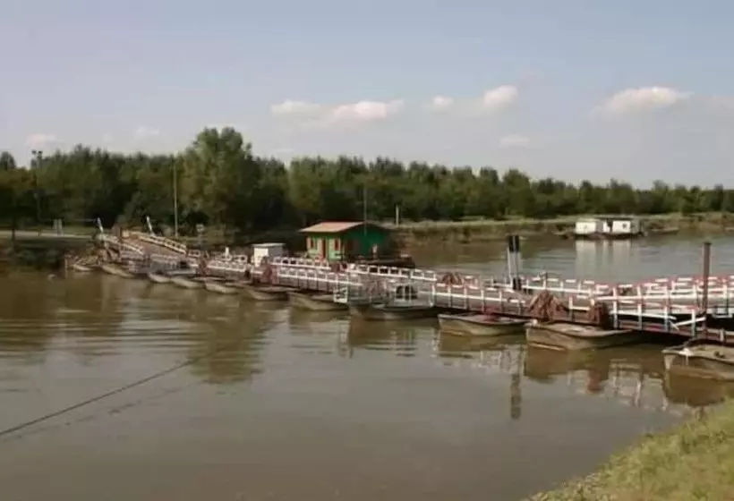 Maaseutuhotelli Agriturismo La Rovere