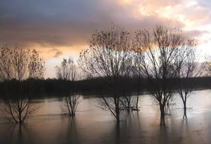 Maaseutuhotelli Agriturismo La Rovere