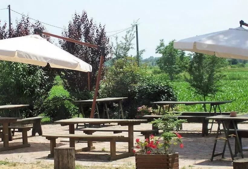 Maaseutuhotelli Agriturismo La Rovere