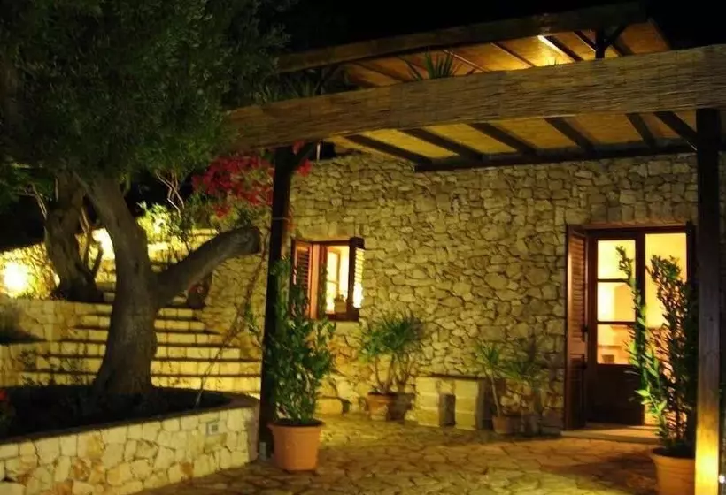 Mirto Sotto   Casa In Pietra Sul Mare