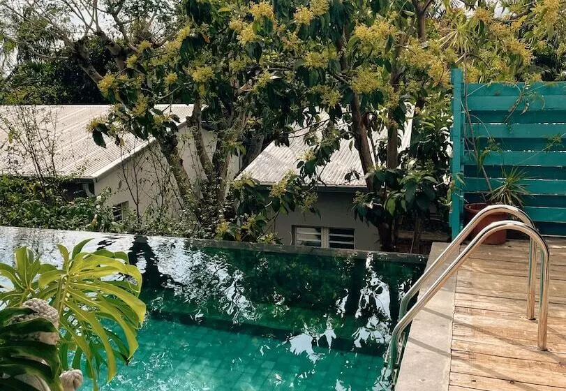 پانسیون Le Jardin De Ravintsara   Adults Only