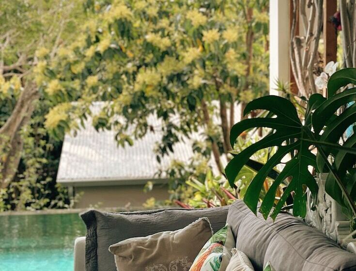 پانسیون Le Jardin De Ravintsara   Adults Only