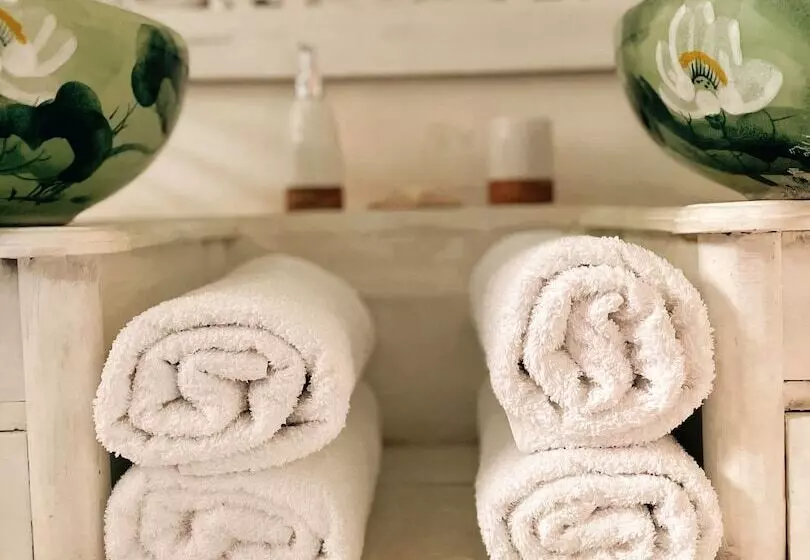 پانسیون Le Jardin De Ravintsara   Adults Only