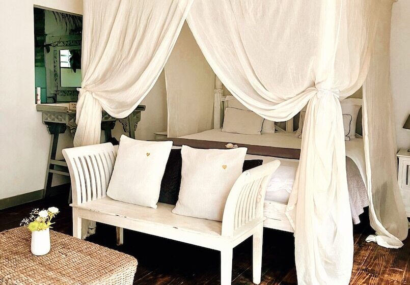 پانسیون Le Jardin De Ravintsara   Adults Only