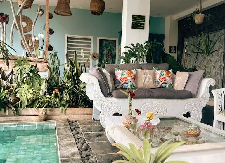 پانسیون Le Jardin De Ravintsara   Adults Only