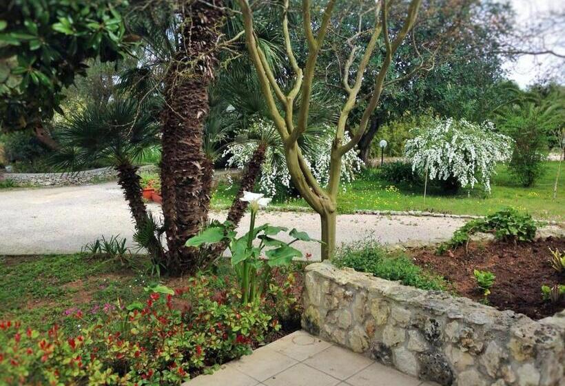 مبيت وإفطار La Macchia