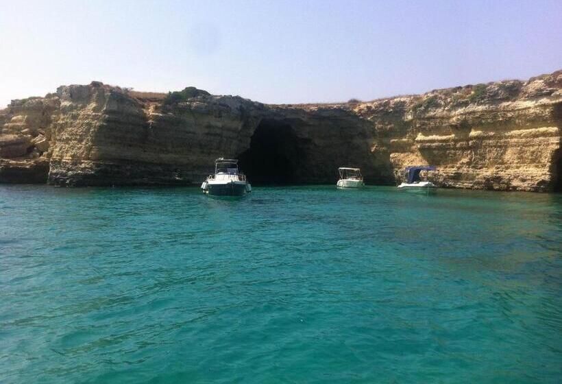 مبيت وإفطار La Macchia