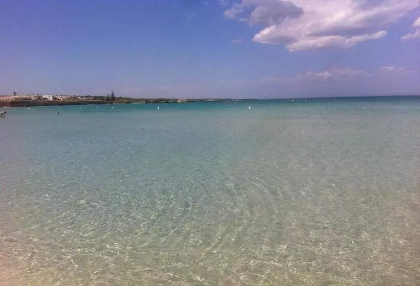 تختخواب و صبحانه La Macchia