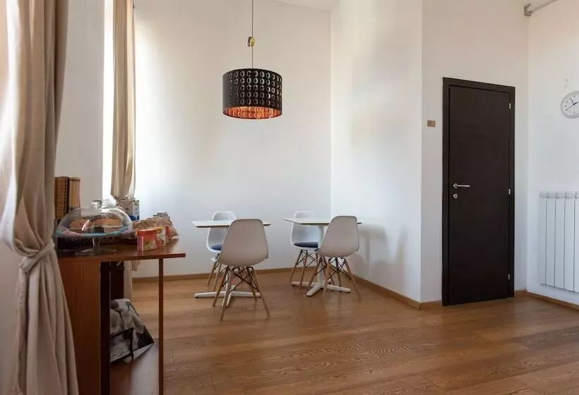 تختخواب و صبحانه Da Linda