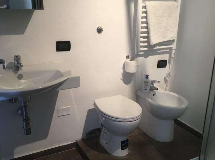 تختخواب و صبحانه Da Linda