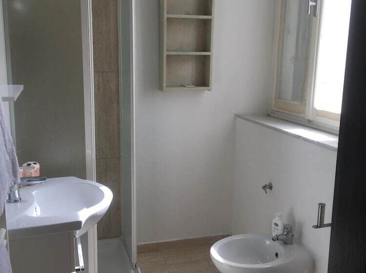 تختخواب و صبحانه Da Linda