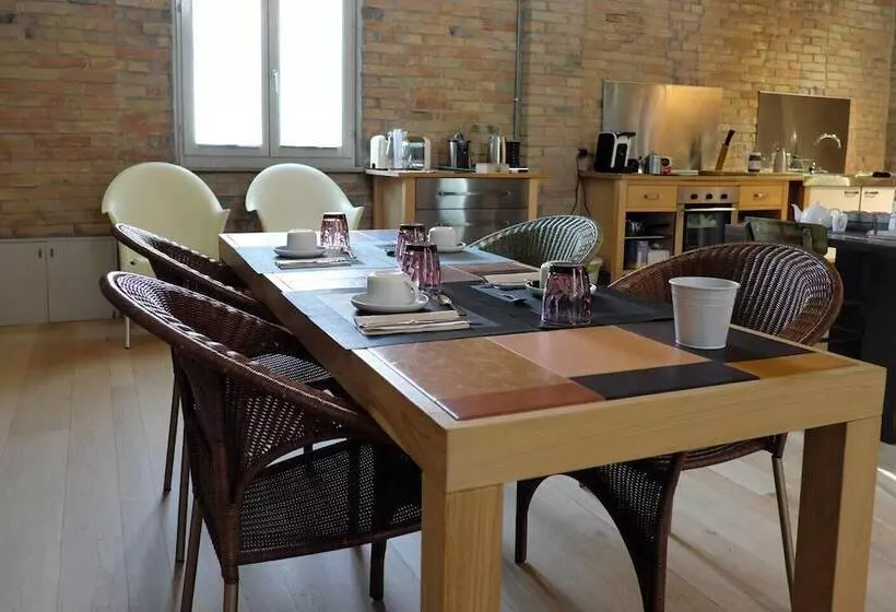 ベッドアンドブレックファースト Invento Bnb Unconventional Maison
