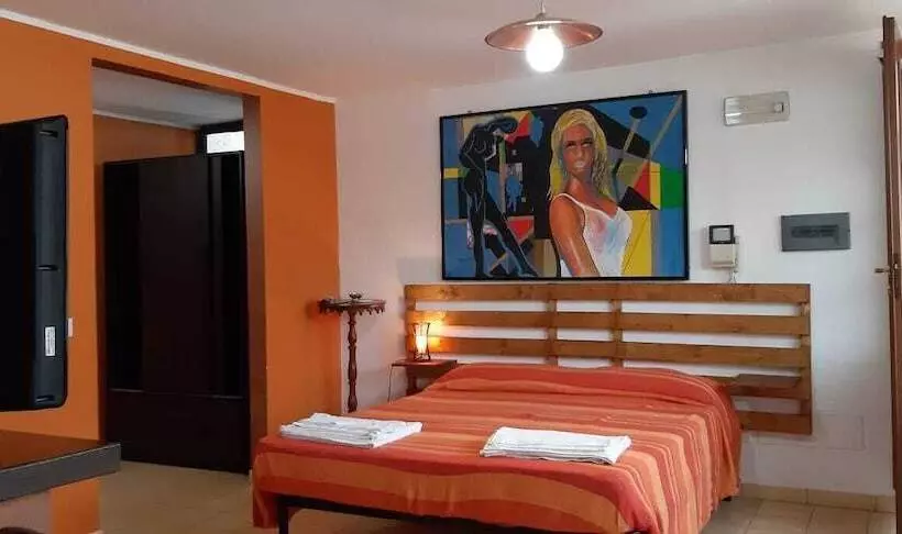 ベッドアンドブレックファースト Le Antiche Colonne