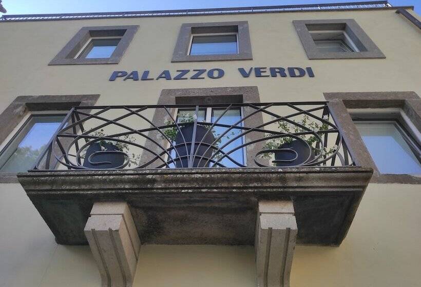 تختخواب و صبحانه Palazzo Verdi Holiday Viterbo