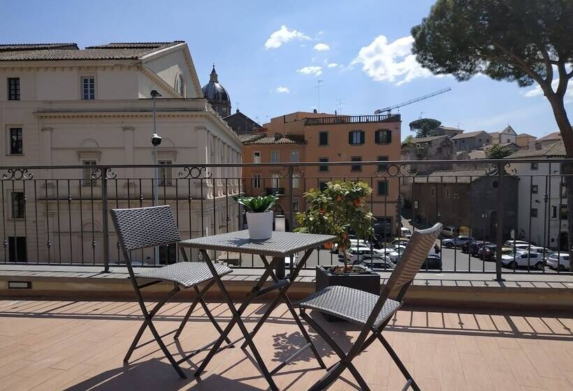 تختخواب و صبحانه Palazzo Verdi Holiday Viterbo
